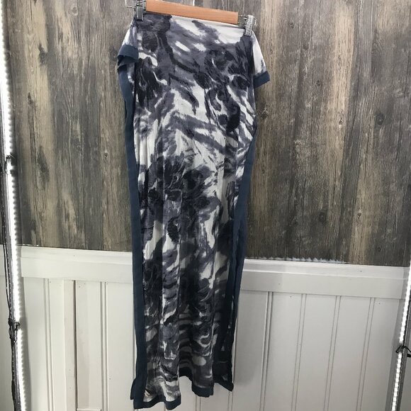 Kashkha gray and white long rectangular hijab scarf lightweight - Picture 1 of 4